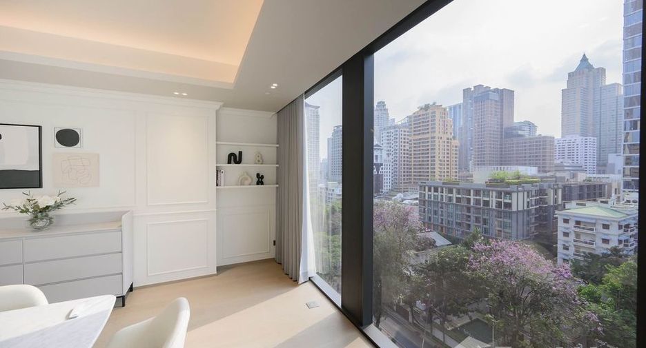 For rent 2 bedrooms condo in Pathum Wan, Bangkok