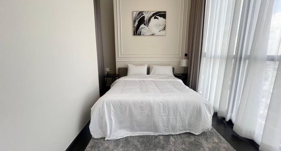 For rent 3 bedrooms condo in Watthana, Bangkok
