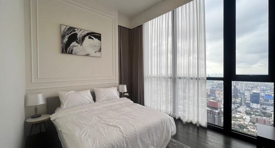 For rent 3 bedrooms condo in Watthana, Bangkok