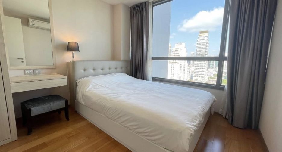 For rent 2 bedrooms condo in Watthana, Bangkok