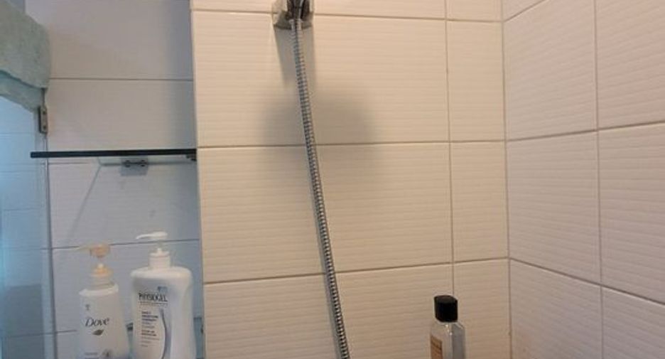 Wohnung zur Miete mit 1 Zimmer in Bang Rak, Bangkok