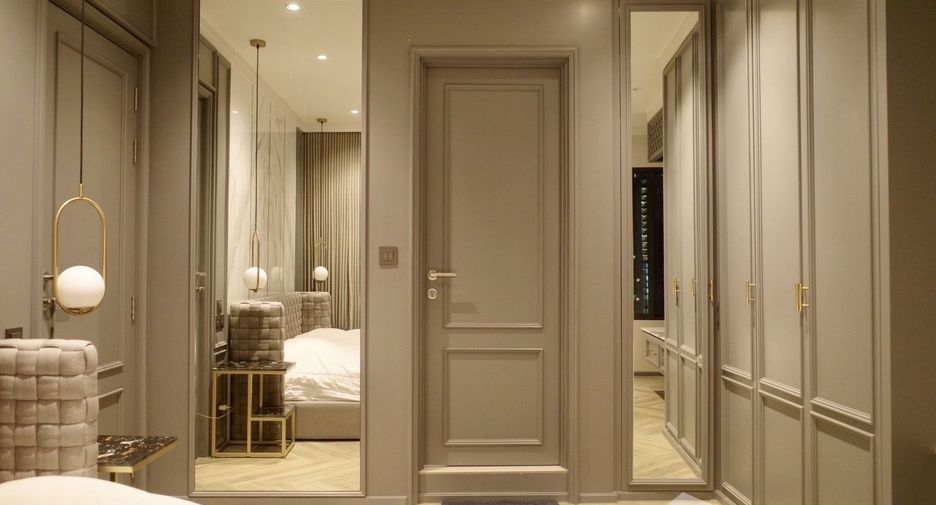 For rent 2 bedrooms condo in Pathum Wan, Bangkok