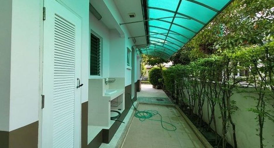 For rent 4 bedrooms house in Bang Phli, Samut Prakan