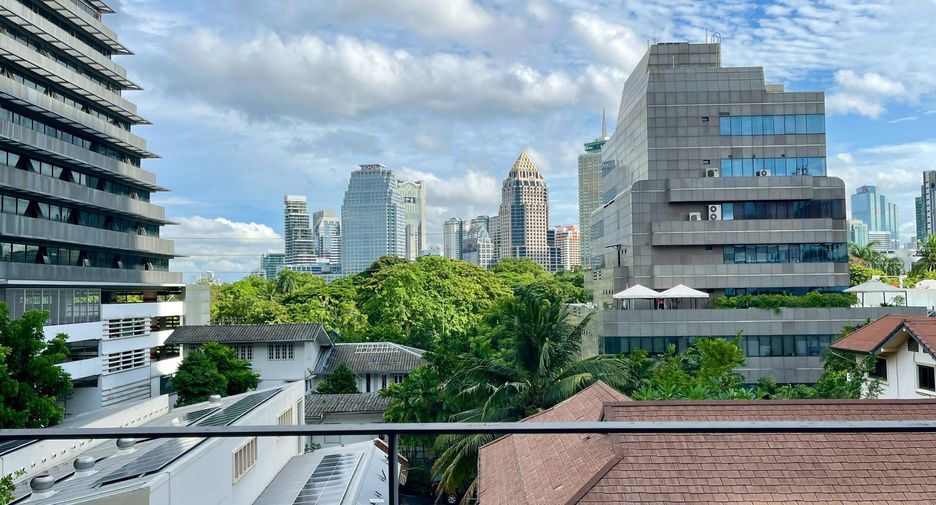 For rent 1 bed condo in Pathum Wan, Bangkok