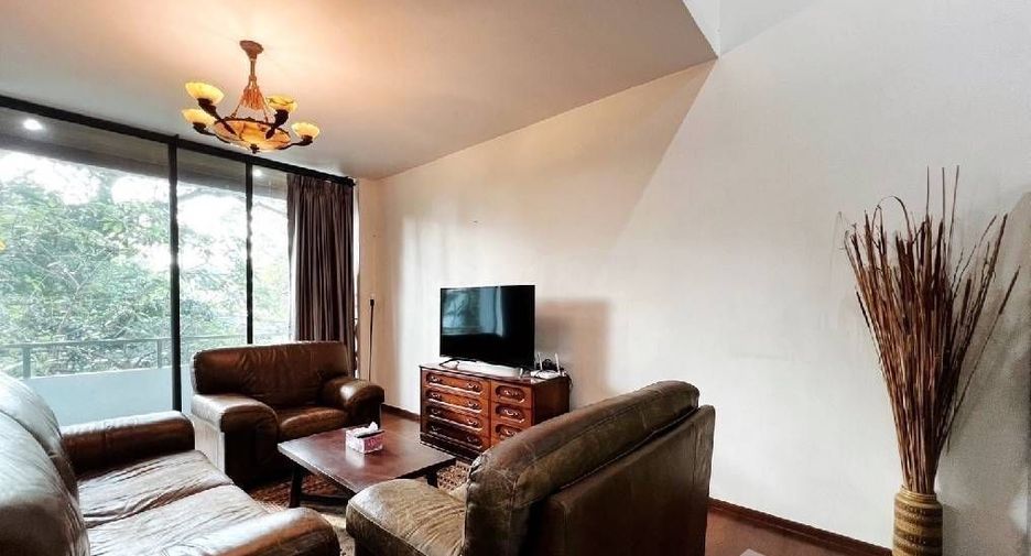 Reihenhaus zur Miete mit 4 Zimmer in Watthana, Bangkok