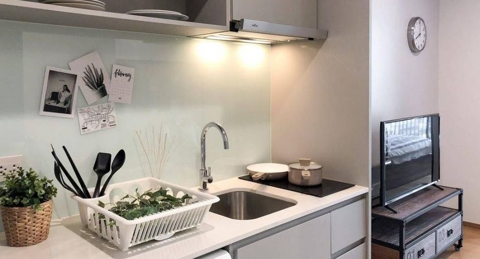 For rent studio condo in Sathon, Bangkok