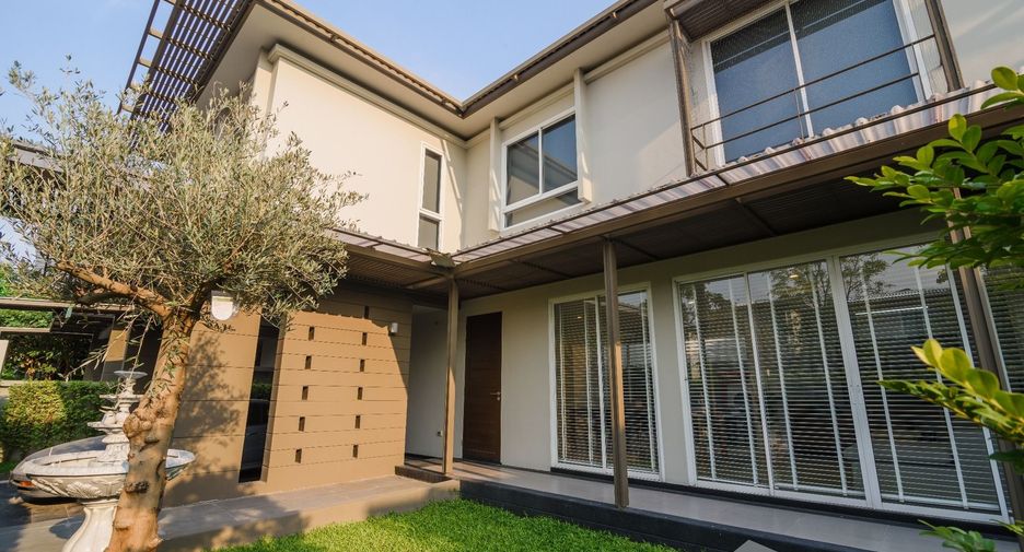 Casa en alquiler de 3 habitaciones en Chatuchak, Bangkok