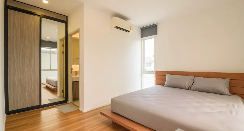 Casa en alquiler de 3 habitaciones en Chatuchak, Bangkok