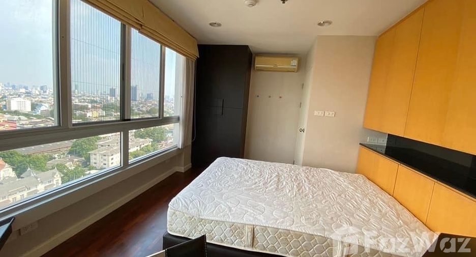 For rent 3 bedrooms condo in Bang Kho Laem, Bangkok