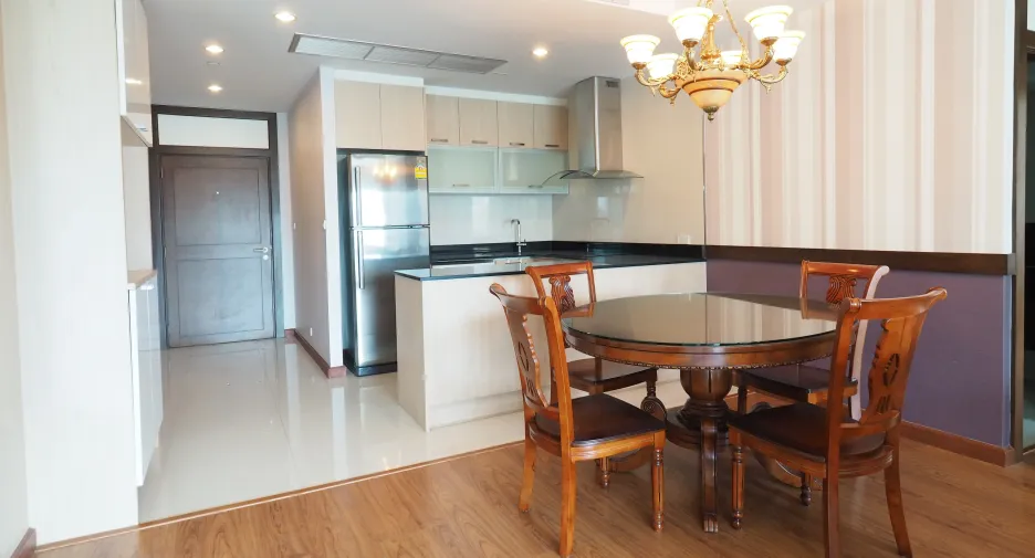 For rent 2 bedrooms condo in Sathon, Bangkok