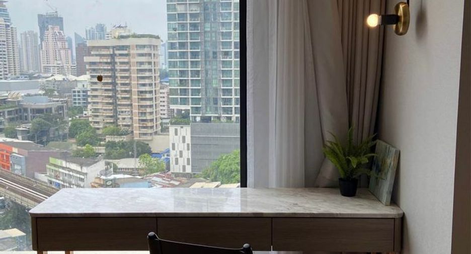 For rent 2 bedrooms condo in Khlong Toei, Bangkok