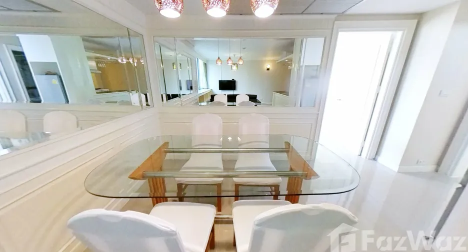For rent 2 bedrooms condo in Watthana, Bangkok