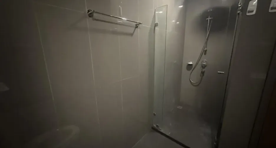 For rent 2 bedrooms condo in Bang Rak, Bangkok
