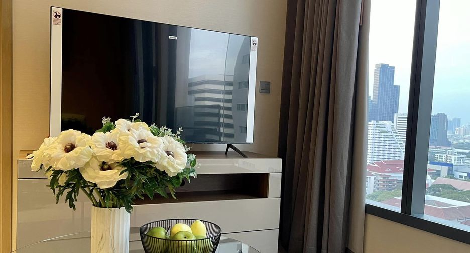 For rent 1 bed condo in Watthana, Bangkok