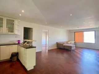 For rent 2 bedrooms condo in Yan Nawa, Bangkok