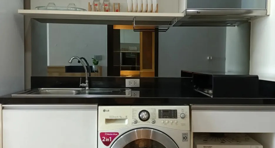 For rent 1 Beds condo in Khlong Toei, Bangkok