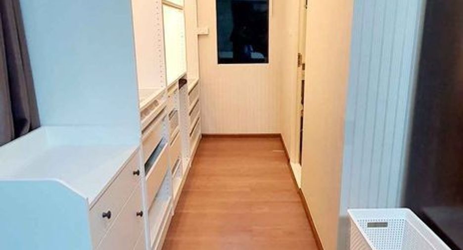 Haus zur Miete mit 4 Zimmer in Bang Phli, Samut Prakan