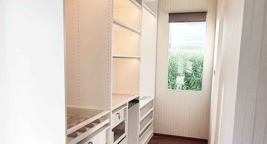 Haus zur Miete mit 4 Zimmer in Bang Phli, Samut Prakan