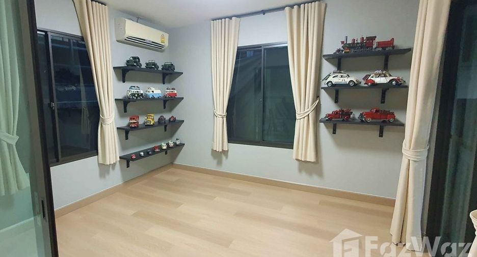 Haus zur Miete mit 4 Zimmer in Bang Phli, Samut Prakan
