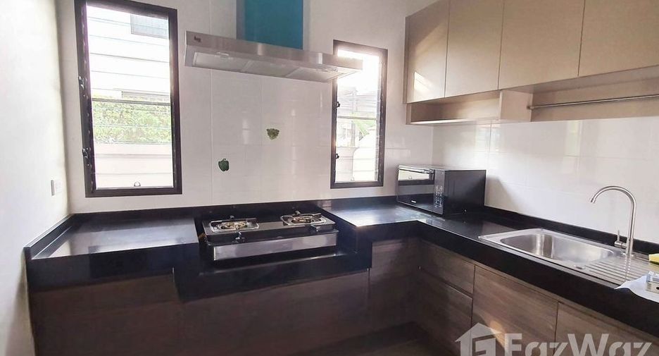 Haus zur Miete mit 4 Zimmer in Bang Phli, Samut Prakan