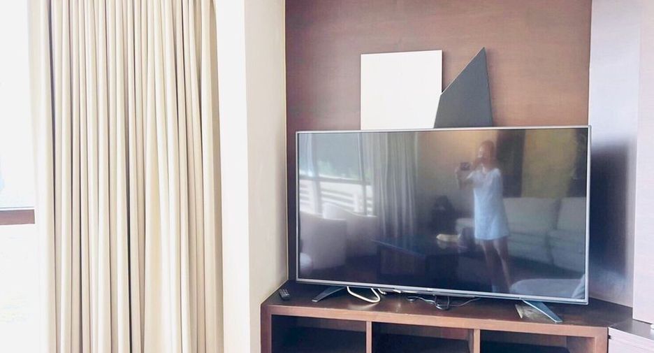 Condo en alquiler de 4 habitaciones en Khlong Toei, Bangkok