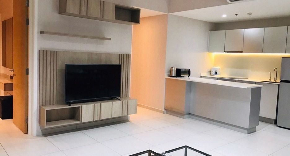 For rent 2 bedrooms condo in Khlong Toei, Bangkok