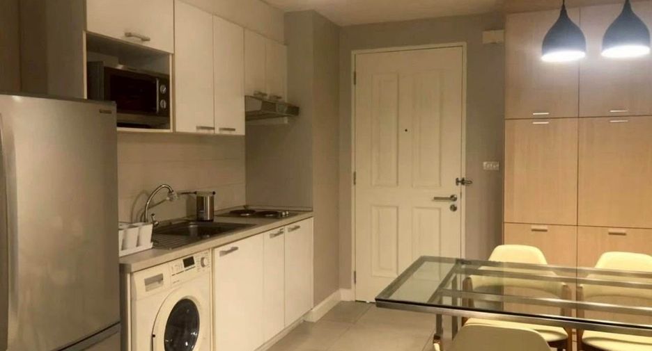 For rent 1 bed condo in Watthana, Bangkok