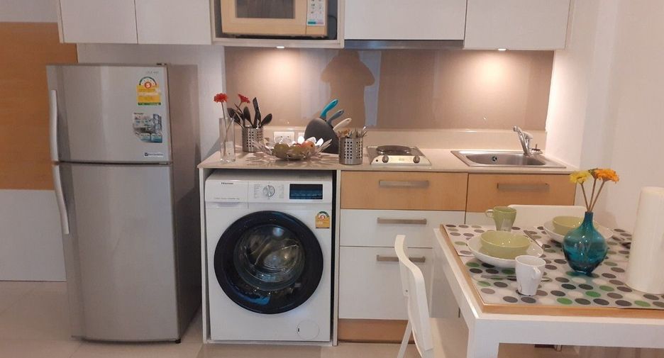 For rent 1 bed condo in Sathon, Bangkok