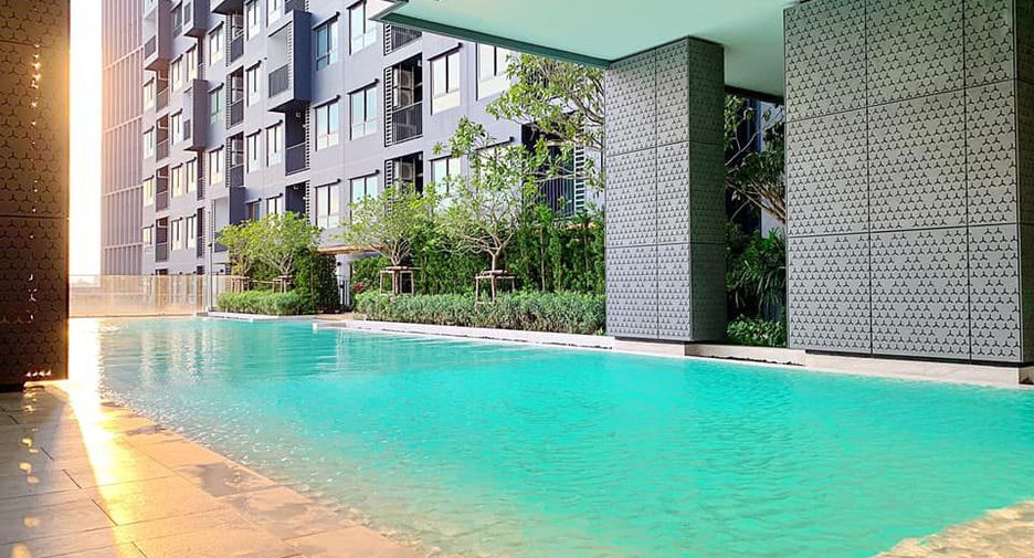 For rent studio condo in Phra Khanong, Bangkok