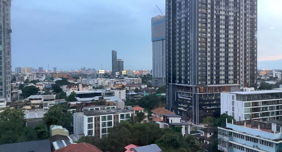 Wohnung zur Miete mit 1 Zimmer in Khlong Toei, Bangkok