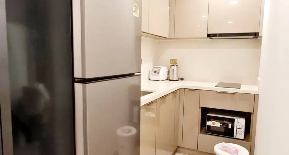 Condo en alquiler de 1 habitaciones en Huai Khwang, Bangkok