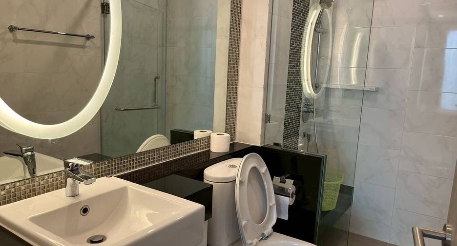 For rent 1 bed condo in Watthana, Bangkok