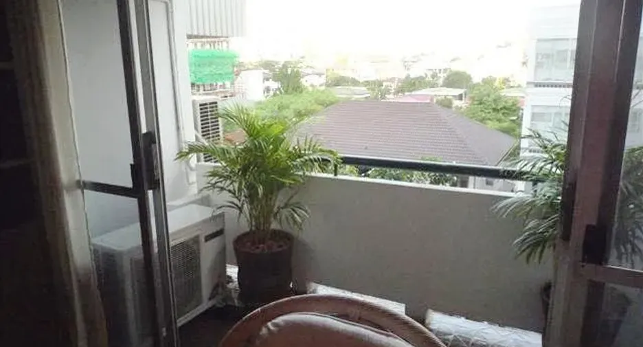 Wohnung zur Miete mit 2 Zimmer in Khlong Toei, Bangkok