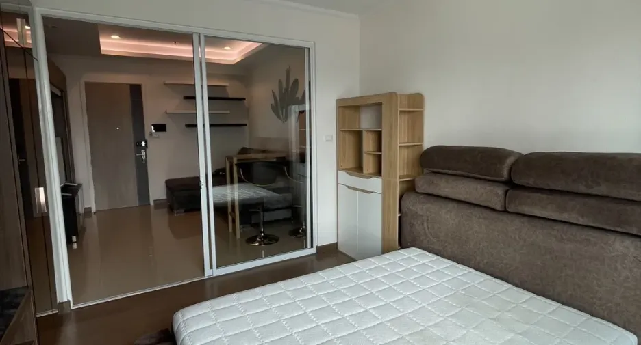 For rent 1 bed condo in Ratchathewi, Bangkok