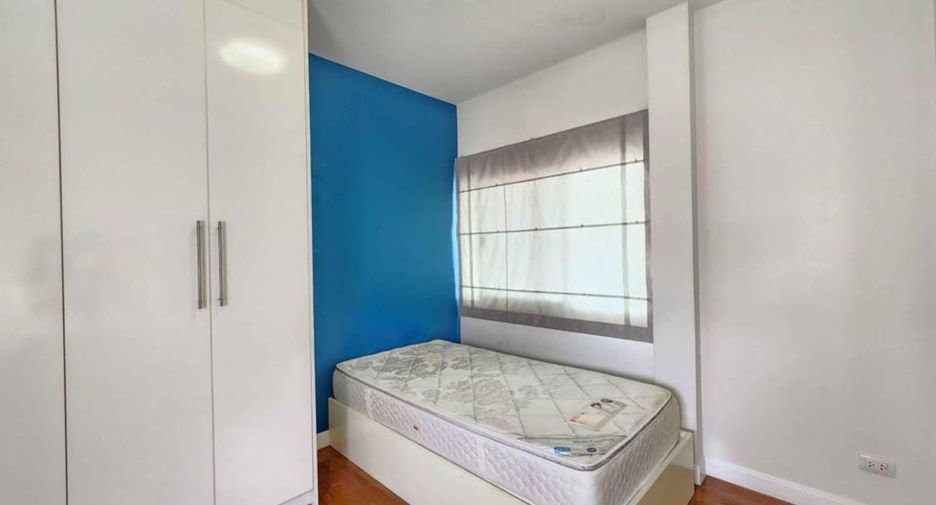 Haus zur Miete mit 4 Zimmer in Bang Kapi, Bangkok