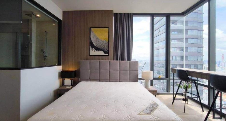 À louer 3 chambres condo à Khlong Toei, Bangkok