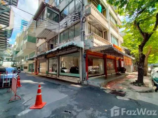 For rent retail Space in Bang Rak, Bangkok