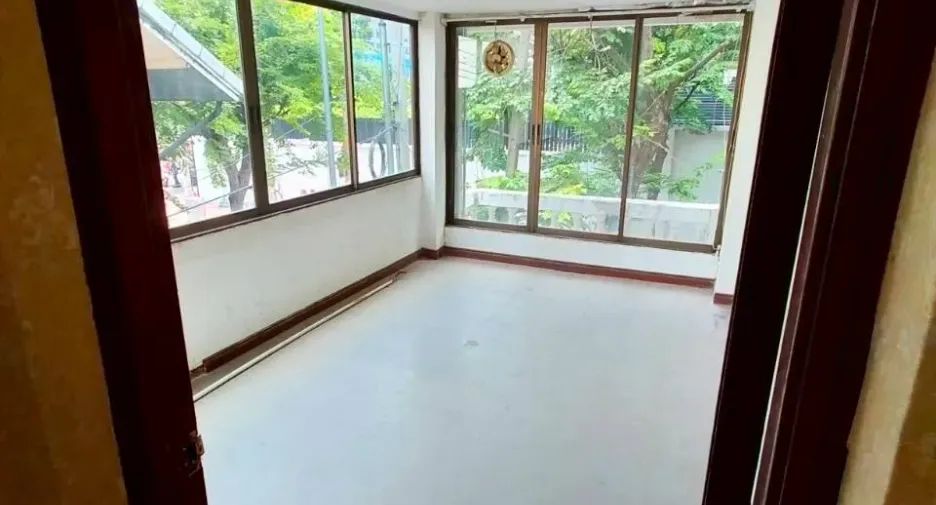 Gewerbefläche zur Miete in Bang Rak, Bangkok