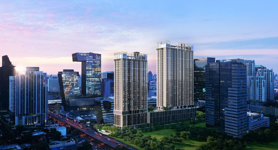 For rent 2 bedrooms condo in Huai Khwang, Bangkok