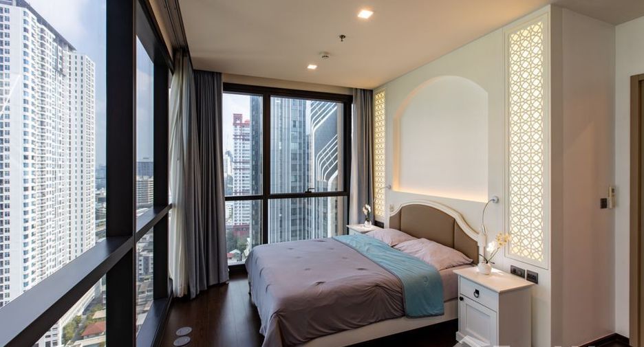 À louer 2 chambres condo à Pathum Wan, Bangkok