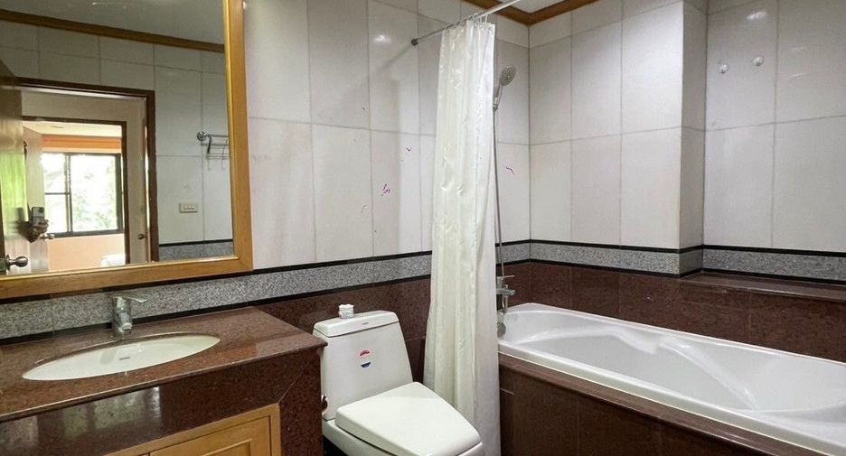 For rent 1 bed condo in Yan Nawa, Bangkok