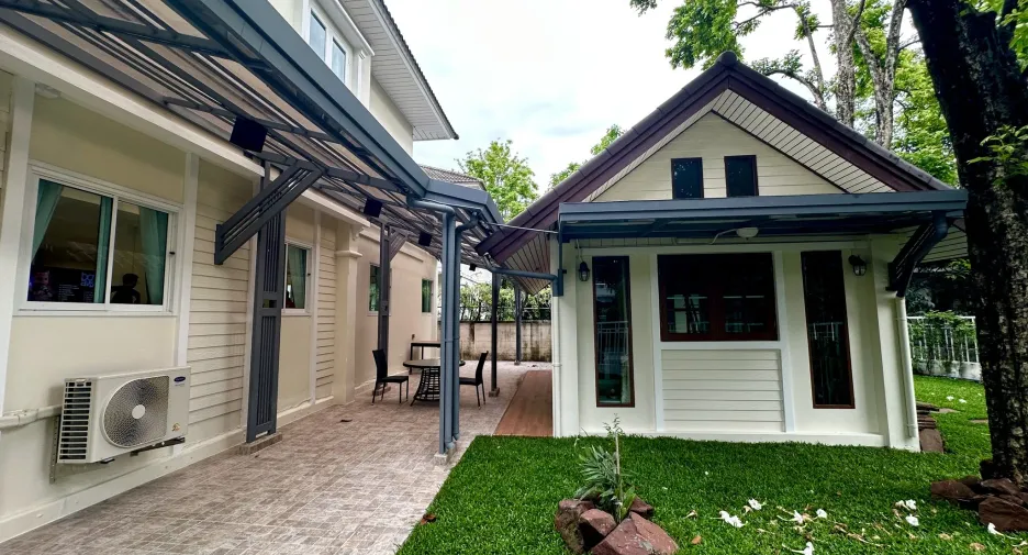 For rent 4 bedrooms house in Lat Krabang, Bangkok