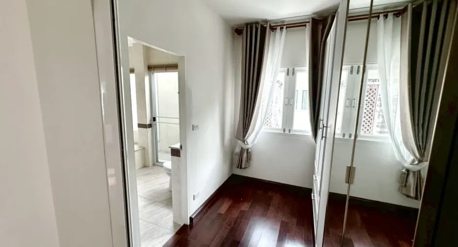 For rent 4 bedrooms house in Lat Krabang, Bangkok