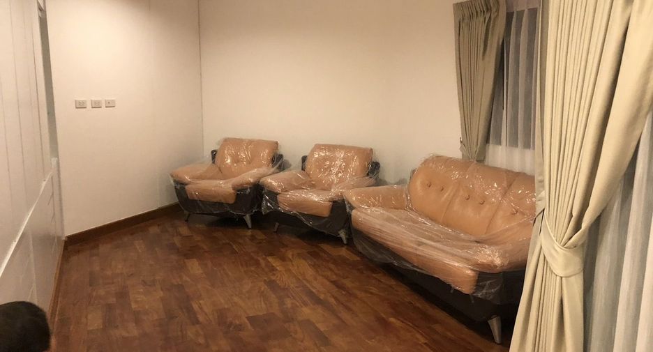 Wohnung zur Miete mit 3 Zimmer in Sathon, Bangkok