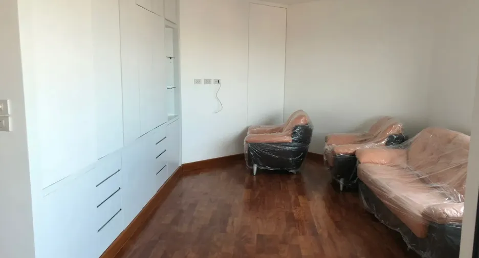 Wohnung zur Miete mit 3 Zimmer in Sathon, Bangkok