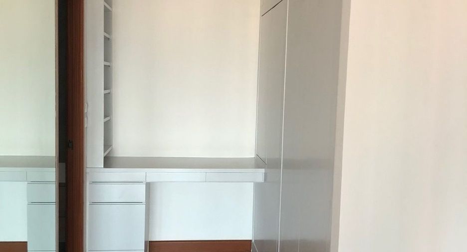 Wohnung zur Miete mit 3 Zimmer in Sathon, Bangkok