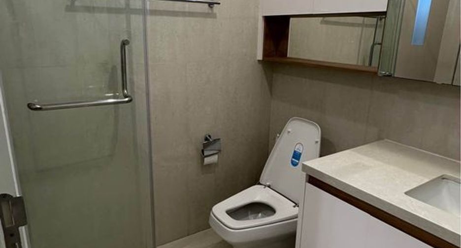 Wohnung zur Miete mit 2 Zimmer in Pathum Wan, Bangkok