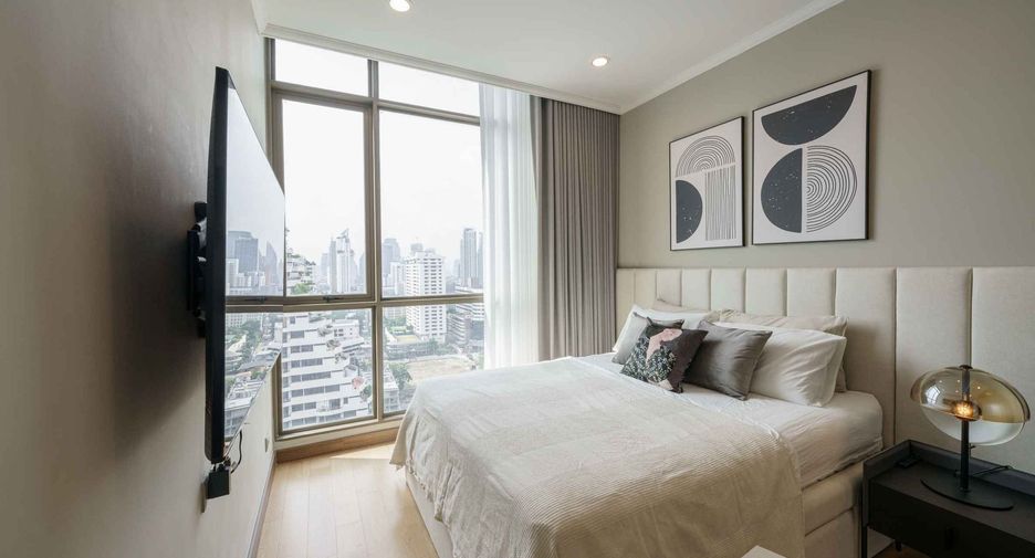 For rent 2 bedrooms condo in Watthana, Bangkok