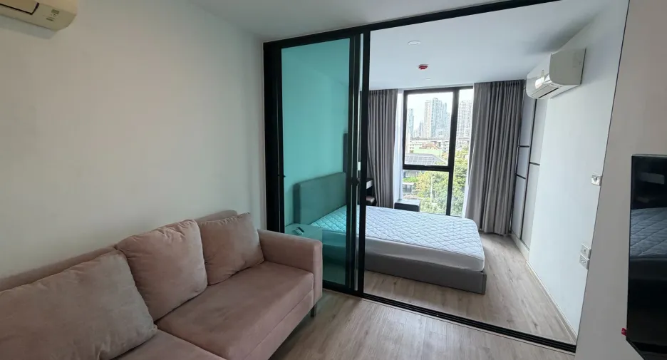 Condo en alquiler de 1 habitaciones en Phra Khanong, Bangkok