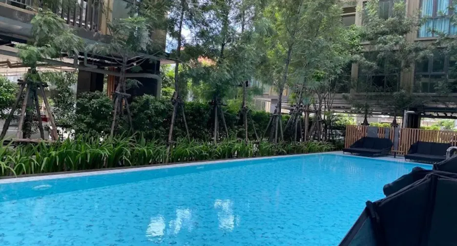 For rent 1 bed condo in Huai Khwang, Bangkok